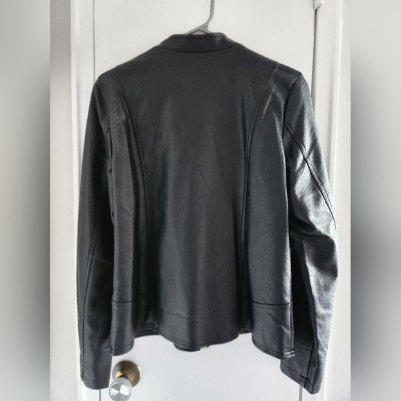Faux leather jacket - Picture 3 of 3